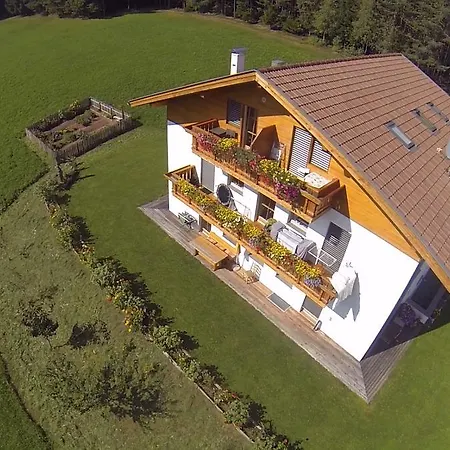 Parlunkhof Farm stay